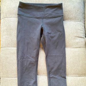 Lululemon cropped leggings🖤
